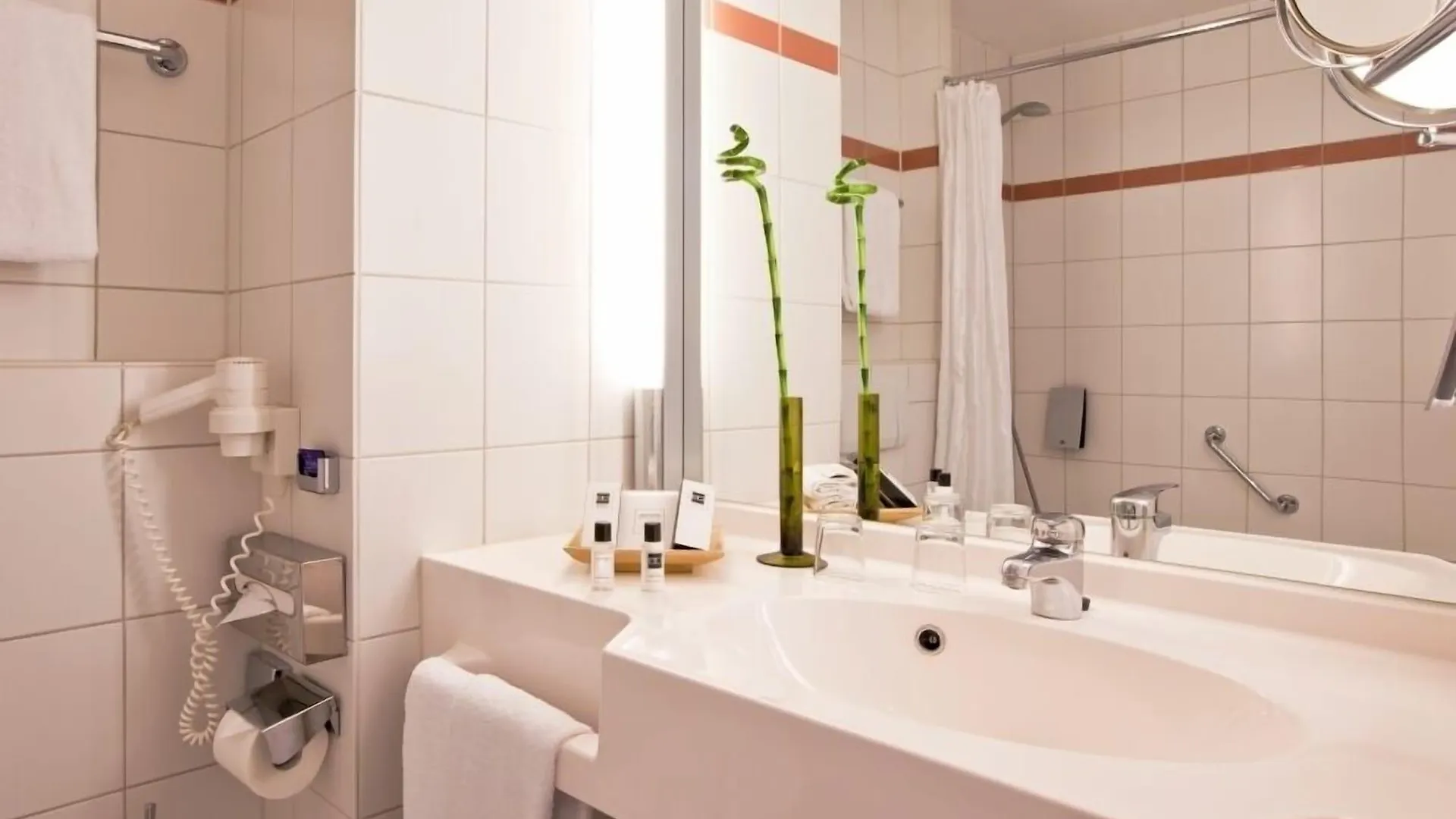 Relexa Hotel Frankfurt Am Main 4*,