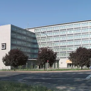 Отель Nh Frankfurt Niederrad