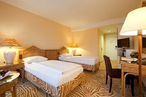 Relexa Hotel Frankfurt Am Main 4*,